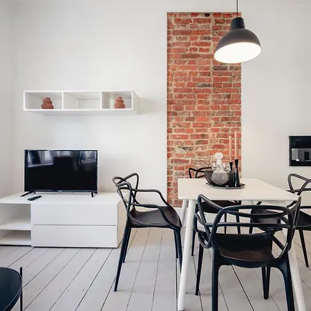 Apartamento Wozna 14a, 2 Rooms, Self Check In 24h