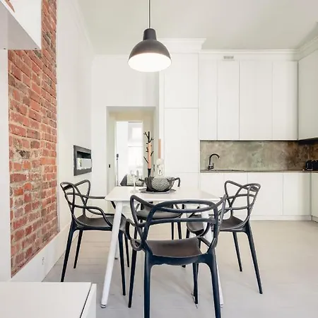 Wozna 14a, 2 Rooms, Self Check In 24h Apartamento