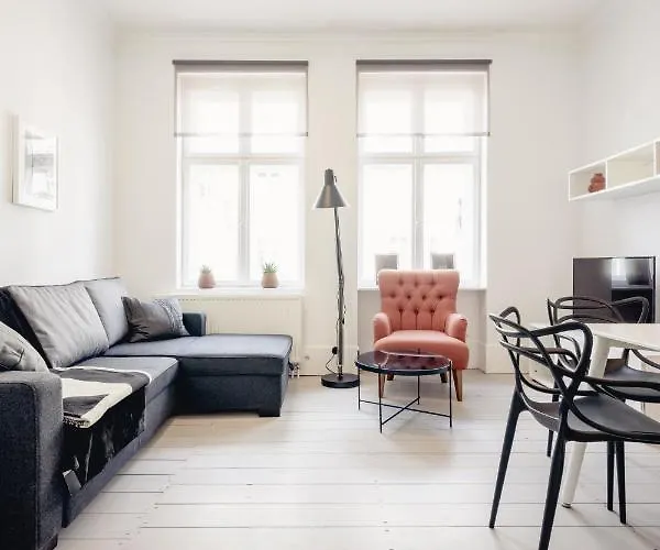 Wozna 14a, 2 Rooms, Self Check In 24h Apartament