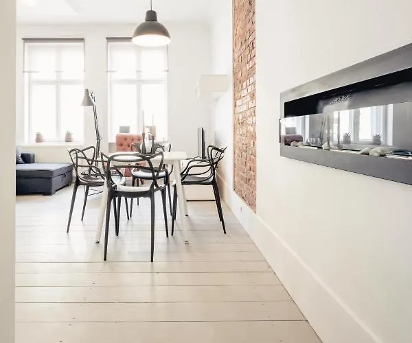 Wozna 14a, 2 Rooms, Self Check In 24h Apartamento