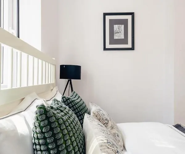 Wozna 14a, 2 Rooms, Self Check In 24h بوزنان