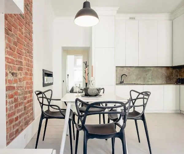 Wozna 14a, 2 Rooms, Self Check In 24h Apartamento