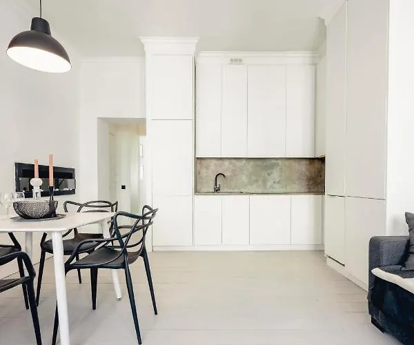 Wozna 14a, 2 Rooms, Self Check In 24h *